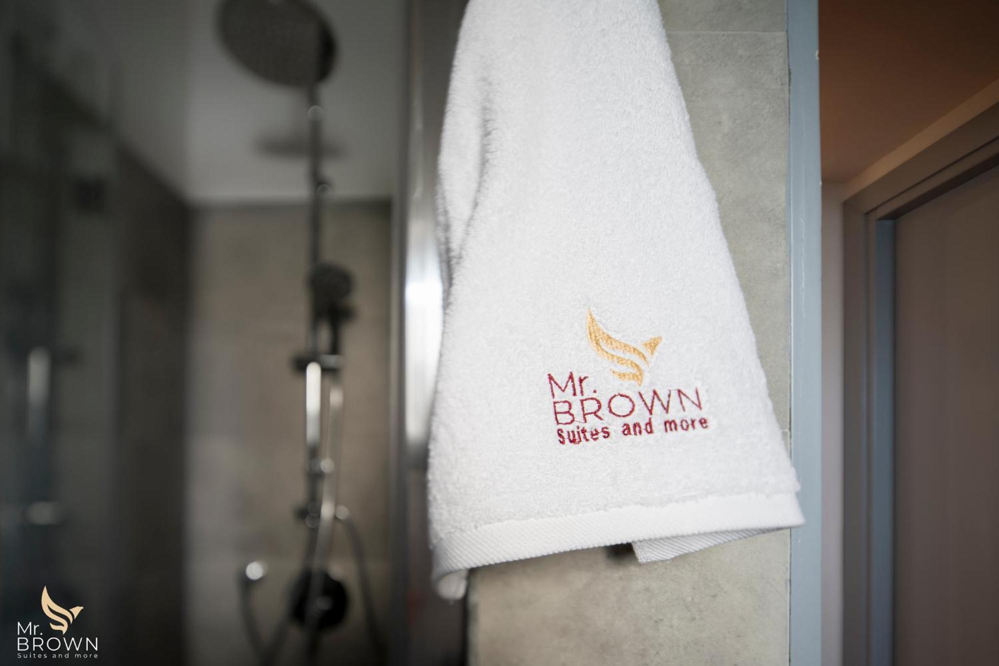 Mrbrown-pincherle Apartment *